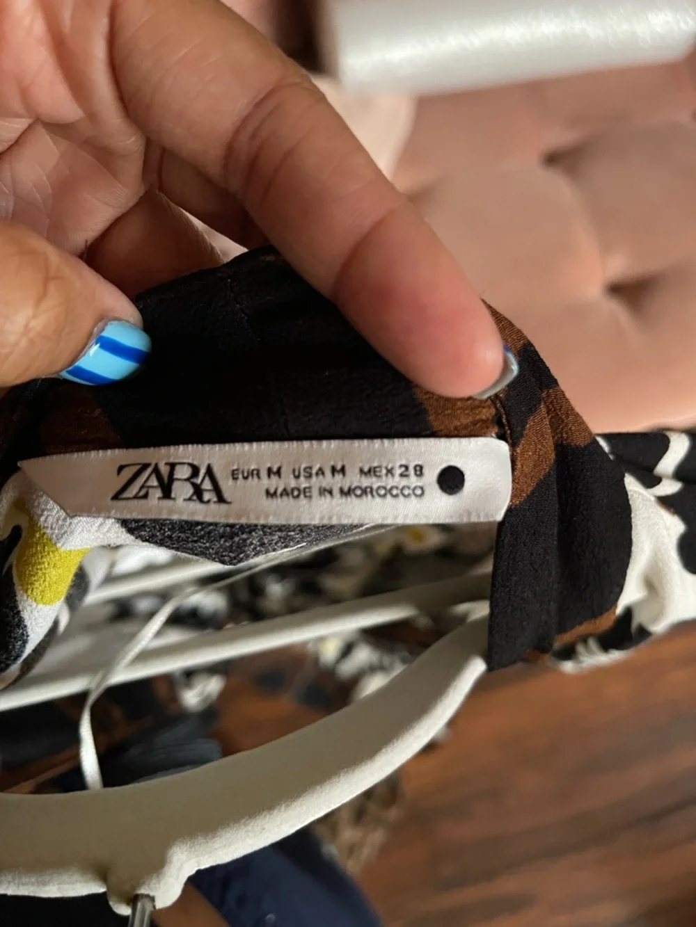 Zara Black Brown White Floral-Print Wrap Dress - Picture 2 of 5